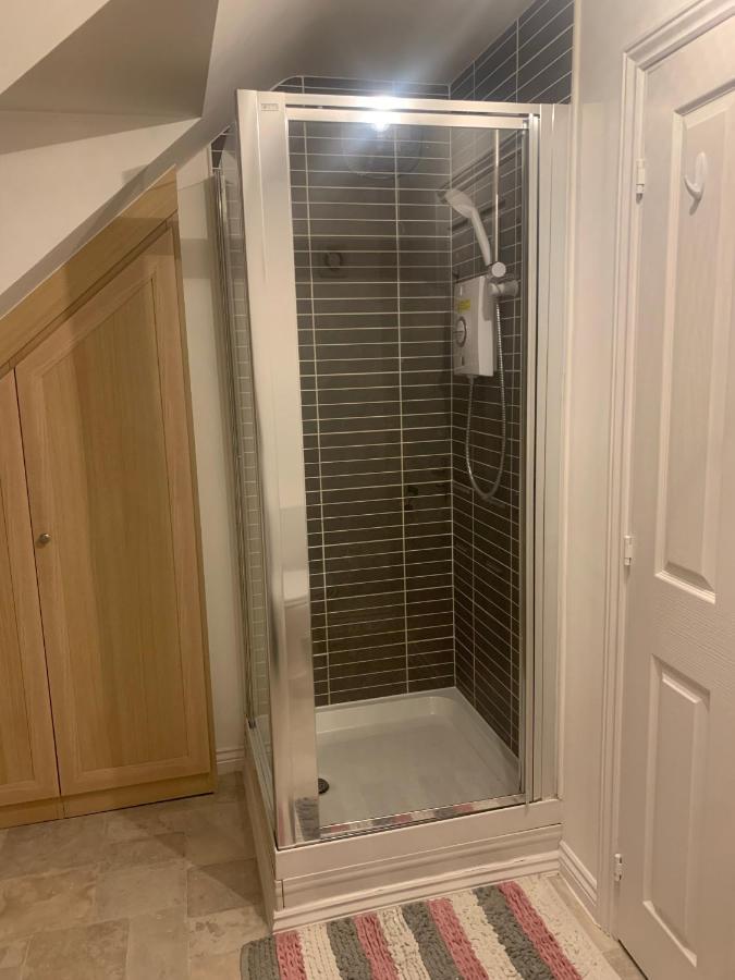 Comfy Double Bedroom In Greater Μάντσεστερ Εξωτερικό φωτογραφία